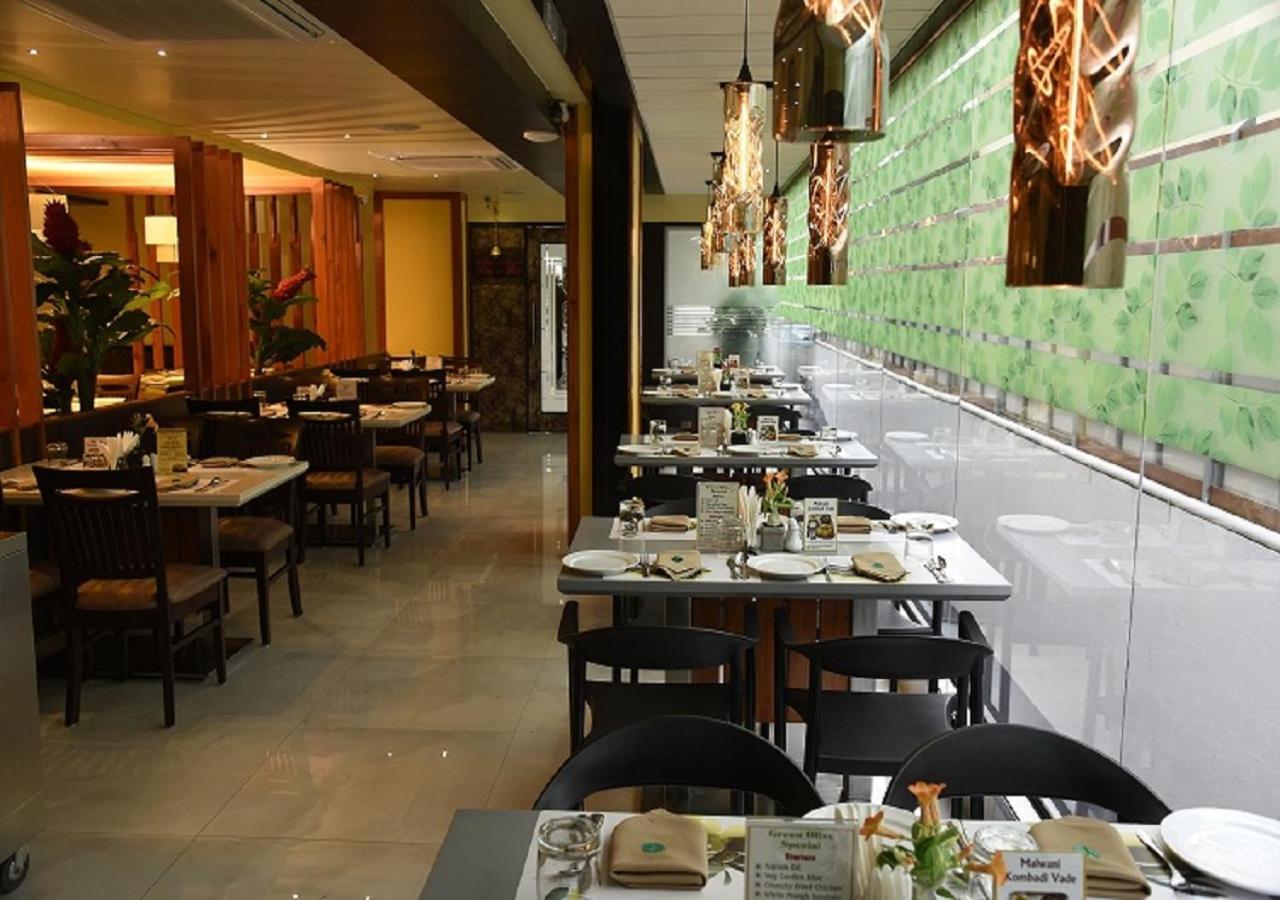 Hotel Green Olive Aurangabad  Exteriör bild