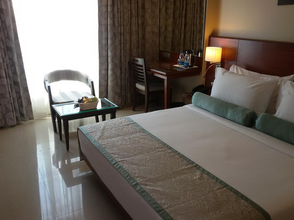 Hotel Green Olive Aurangabad  Exteriör bild