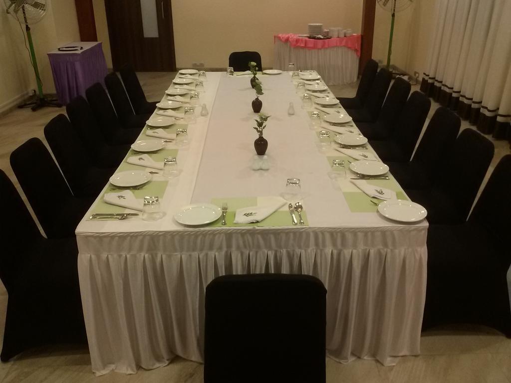 Hotel Green Olive Aurangabad  Exteriör bild